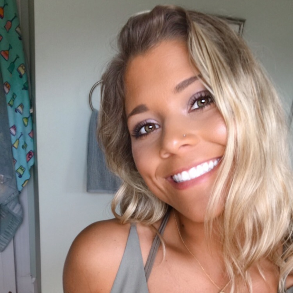 Meet your Posher, Victoria